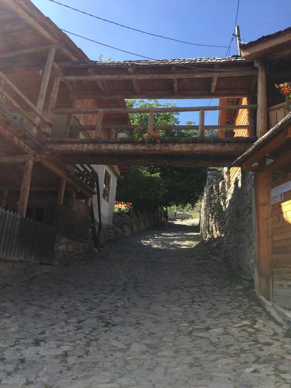 Mestialux Guesthouse Екстериор снимка